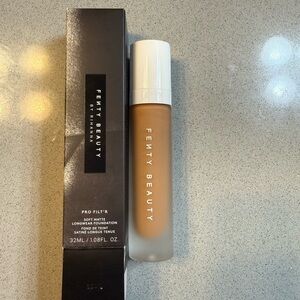 Fenty Beauty Pro Filt'r Soft Matte Foundation - 410
